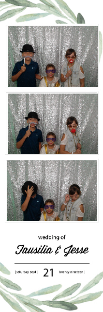 Tausila and Jesse's Wedding | View more photos from the event at gallery.photoboothbillings.com/u/PhotoBoothBillings/Tausila-and-Jesses-Wedding